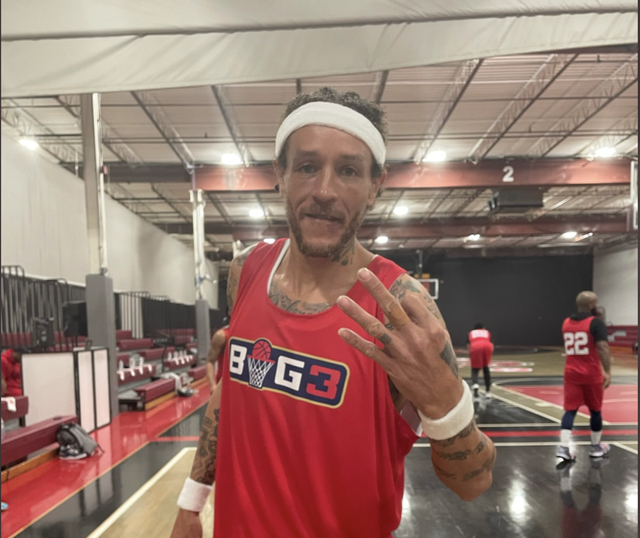 FIFA俱乐部世界杯-德隆蒂-韦斯特：“友妈门”男主角，被网暴到退役的天才后卫