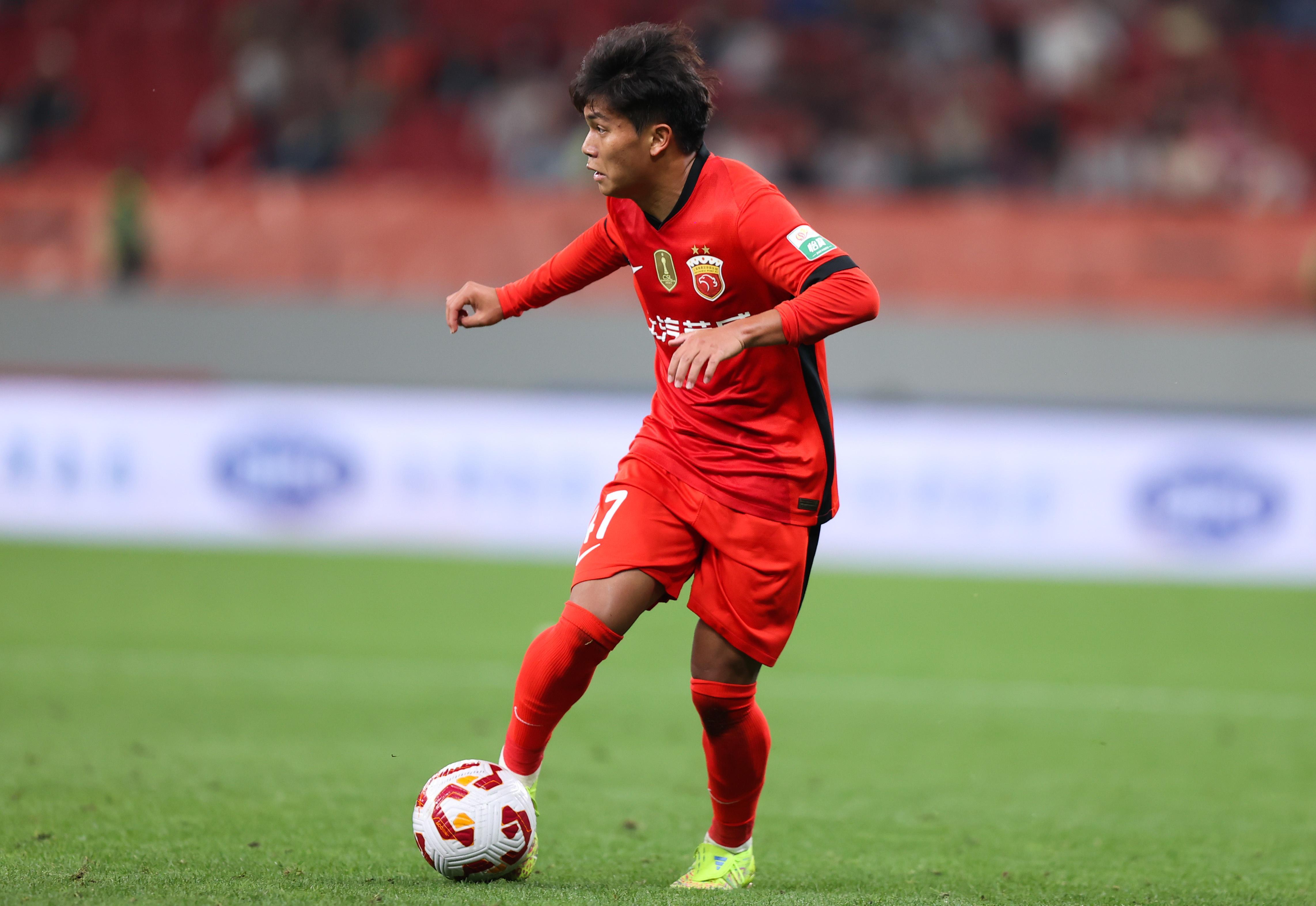 沪媒：3名U22小将被抽调对海港不利，影响人员安排和板凳深度