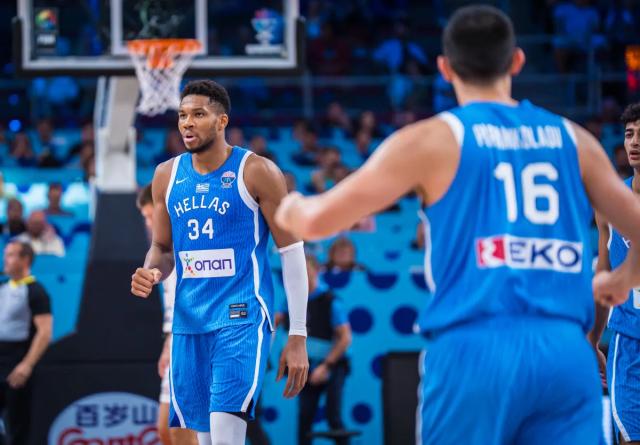 官方投注-冲击首枚奖牌！字母哥挺进四强对决申京，弟弟立功